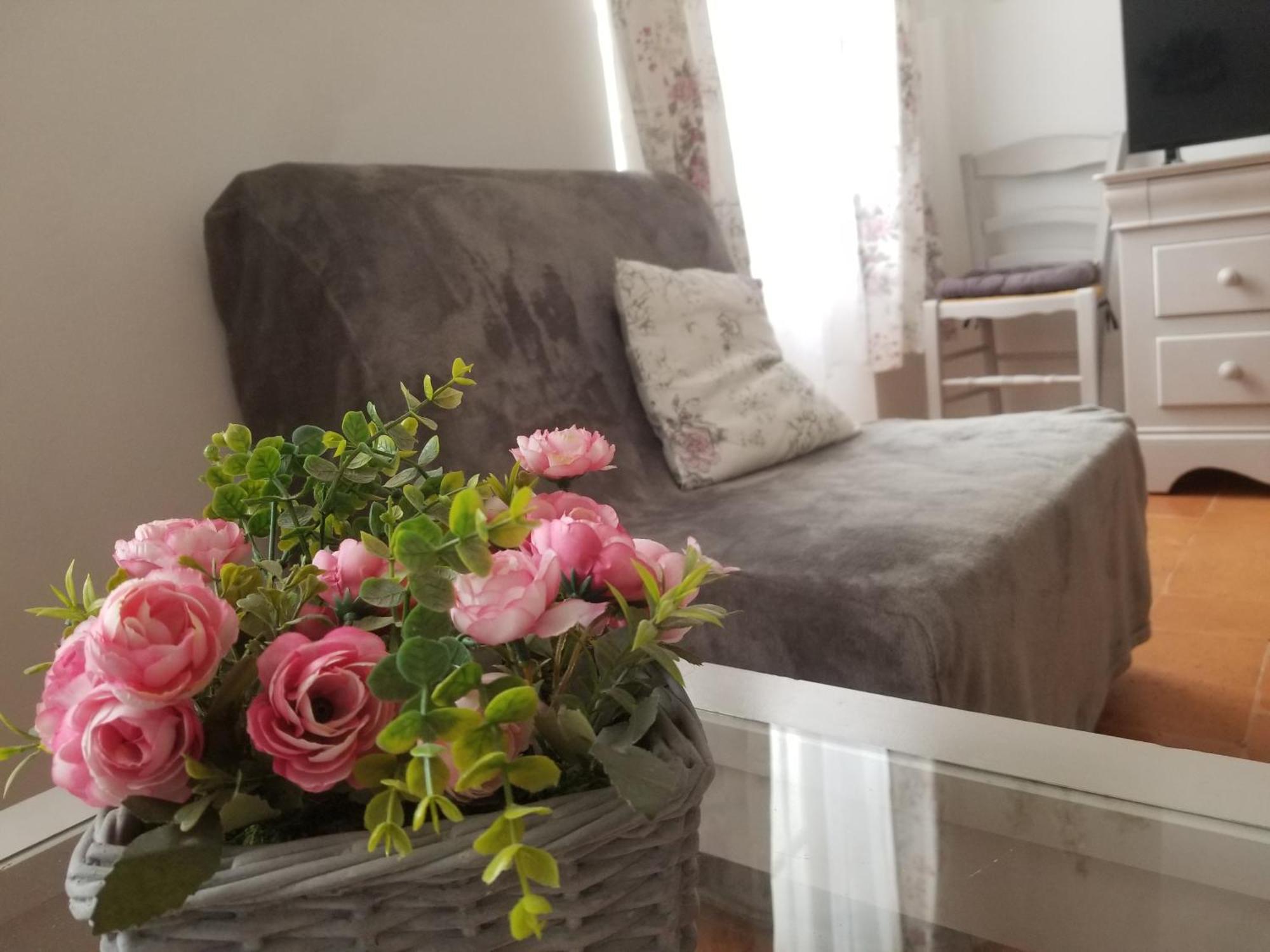 Апартаменты Joli T2 De 40M² A Louer A Ле-Мюи Экстерьер фото