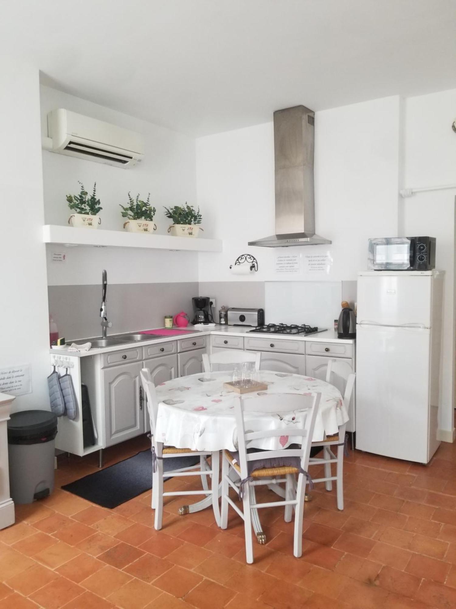 Апартаменты Joli T2 De 40M² A Louer A Ле-Мюи Экстерьер фото